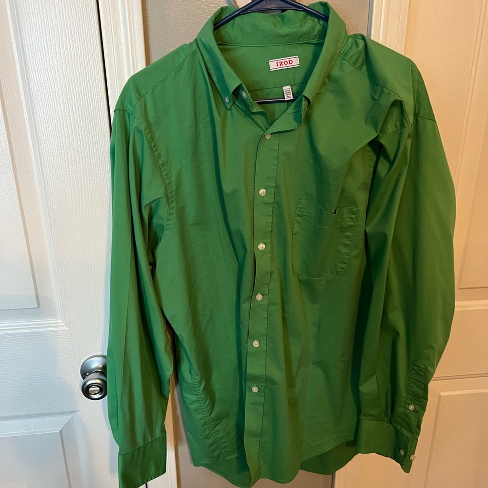 Izod Green Button up dress shirt. Only worn a couple of times. XL.
